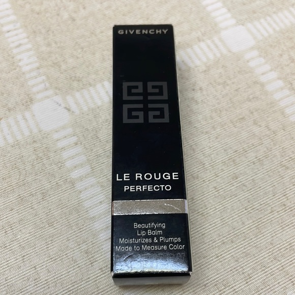 Brand new lip balm from Givenchy - Picture 3 of 3